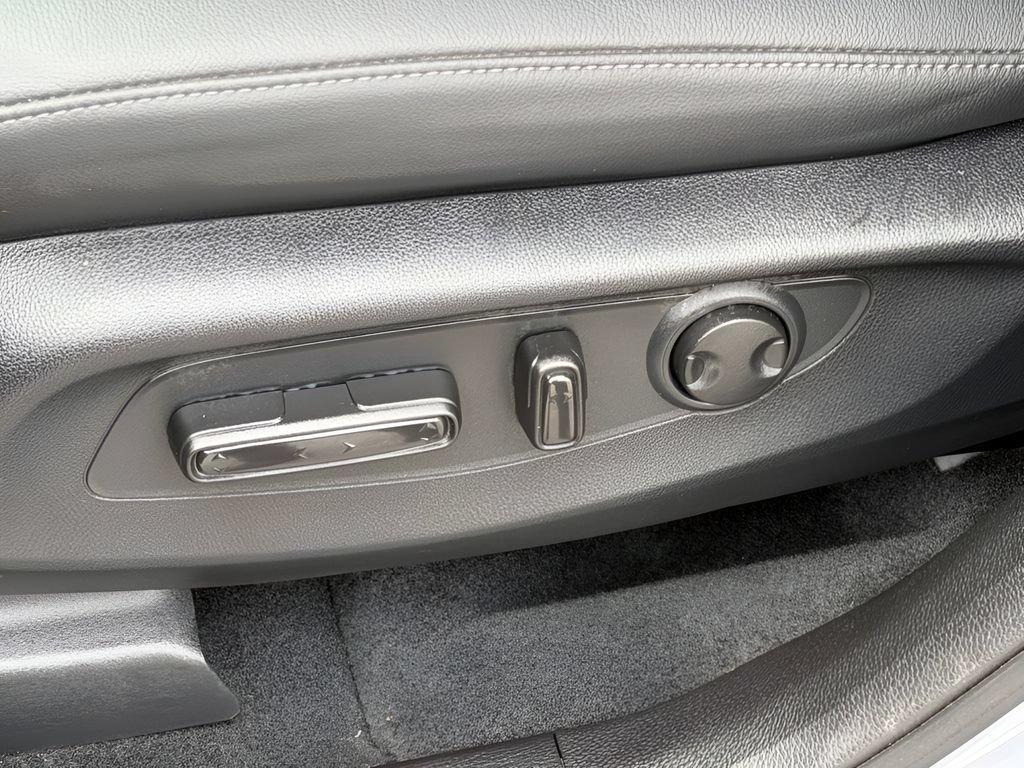 Used 2024 Honda CR-V EX-L image 16