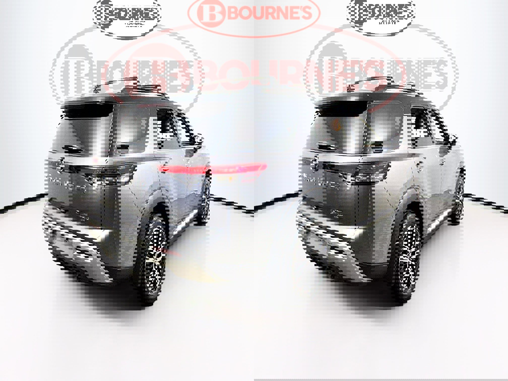 Used 2023 Nissan Pathfinder Platinum image 13