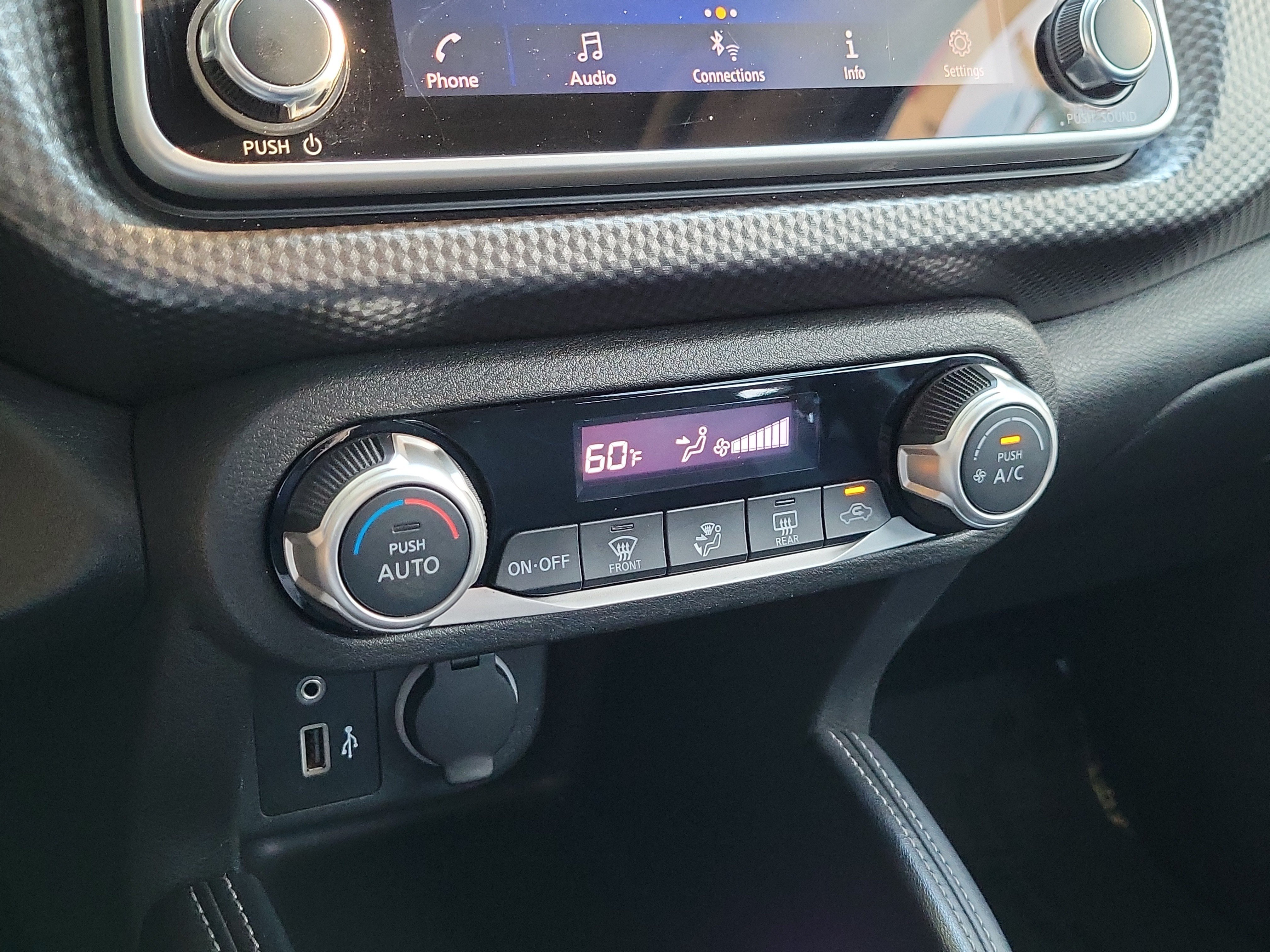Used 2020 Nissan Kicks SV FWD image 32