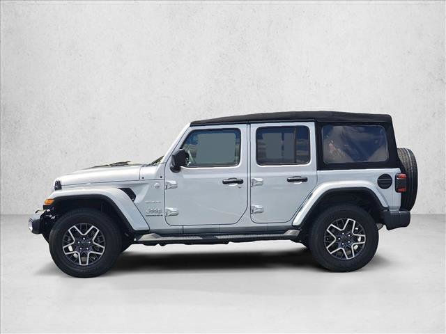 Used 2024 Jeep Wrangler Unlimited Sahara AWD/4WD image 8