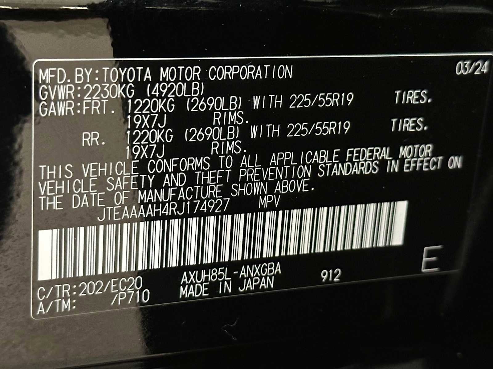 Certified 2024 Toyota Venza XLE AWD/4WD image 32