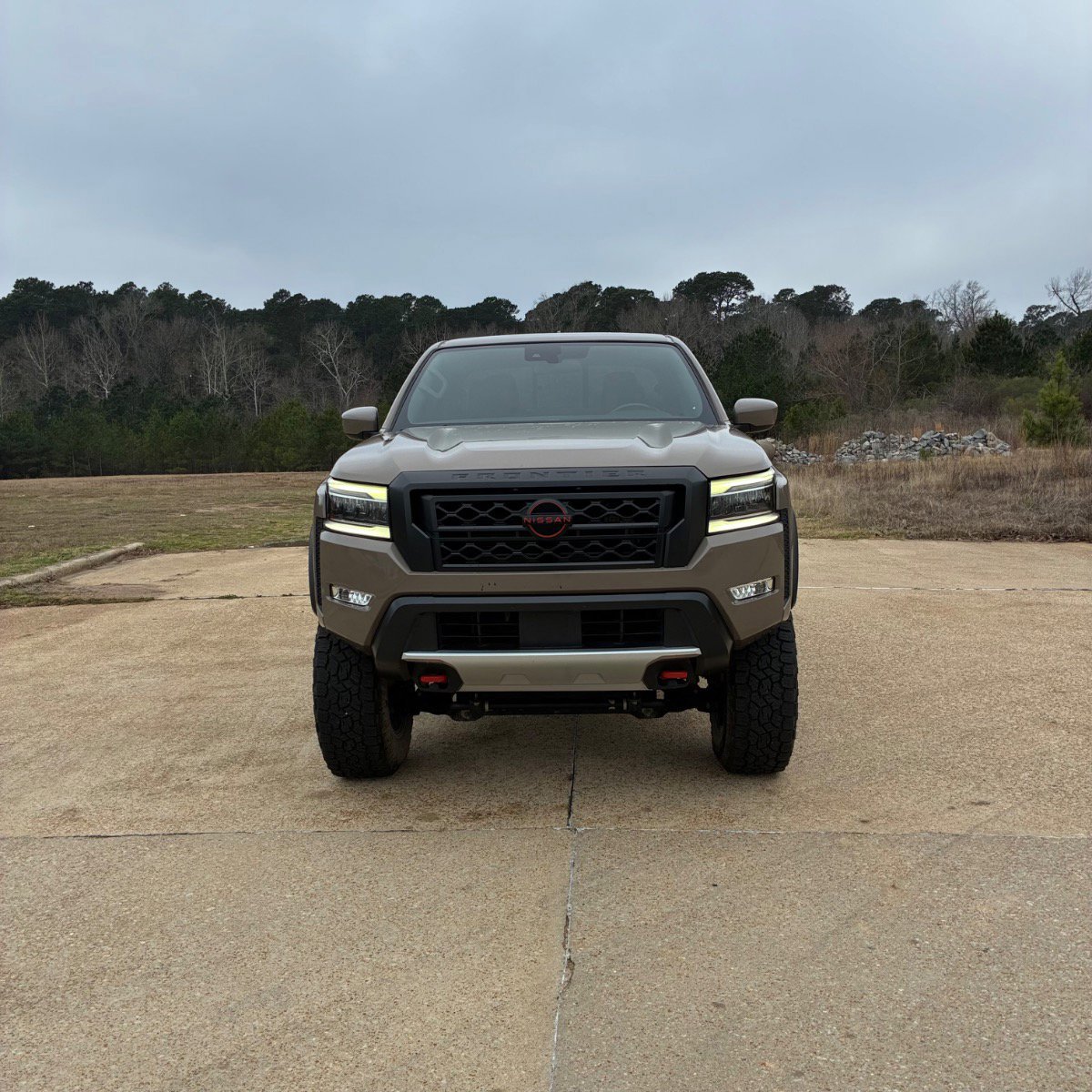 Used 2022 Nissan Frontier PRO-4X w/ Off-Road Protection Package image 2