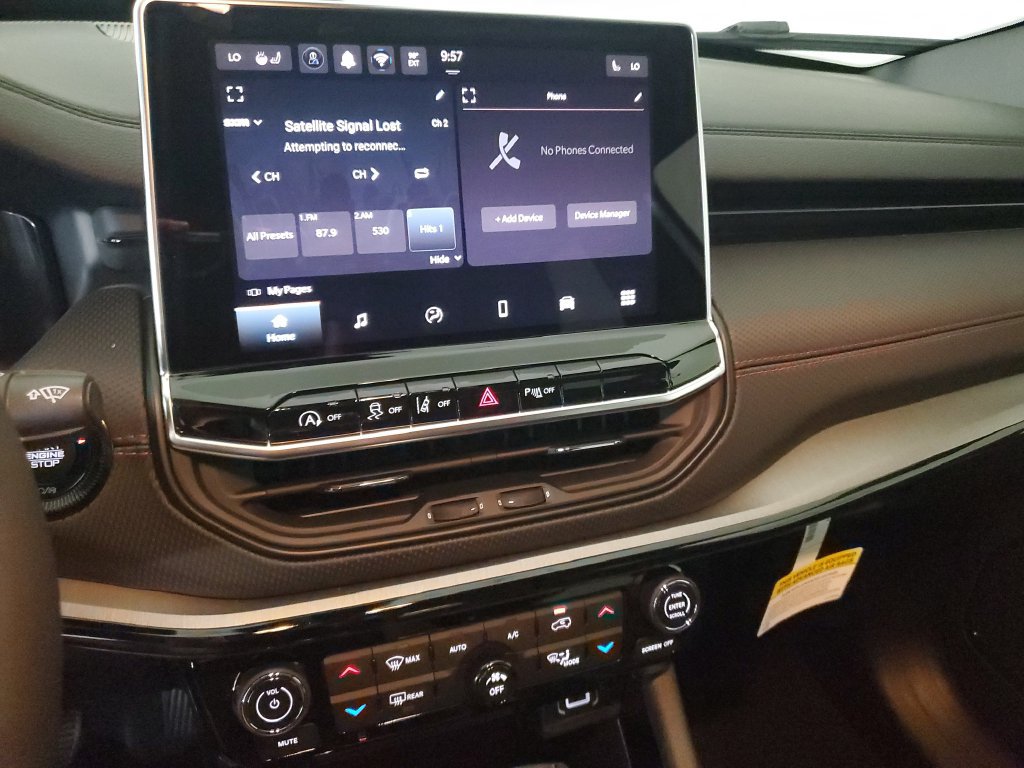 New 2026 Jeep Compass Trailhawk AWD/4WD image 17