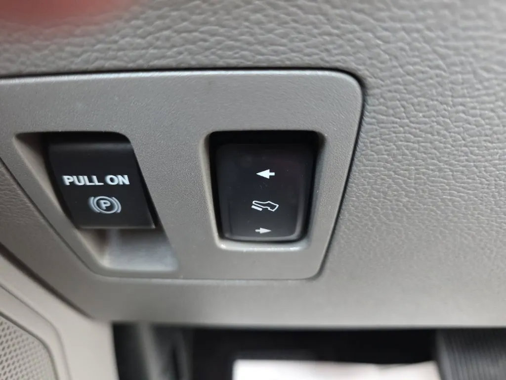 Used 2016 Ford F150 XLT w/ Equipment Group 301A Mid AWD/4WD image 31