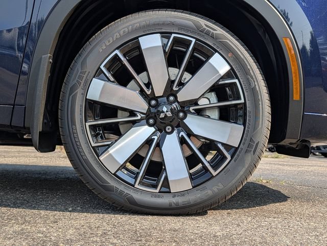 New 2026 Mitsubishi Outlander SEL AWD/4WD image 3