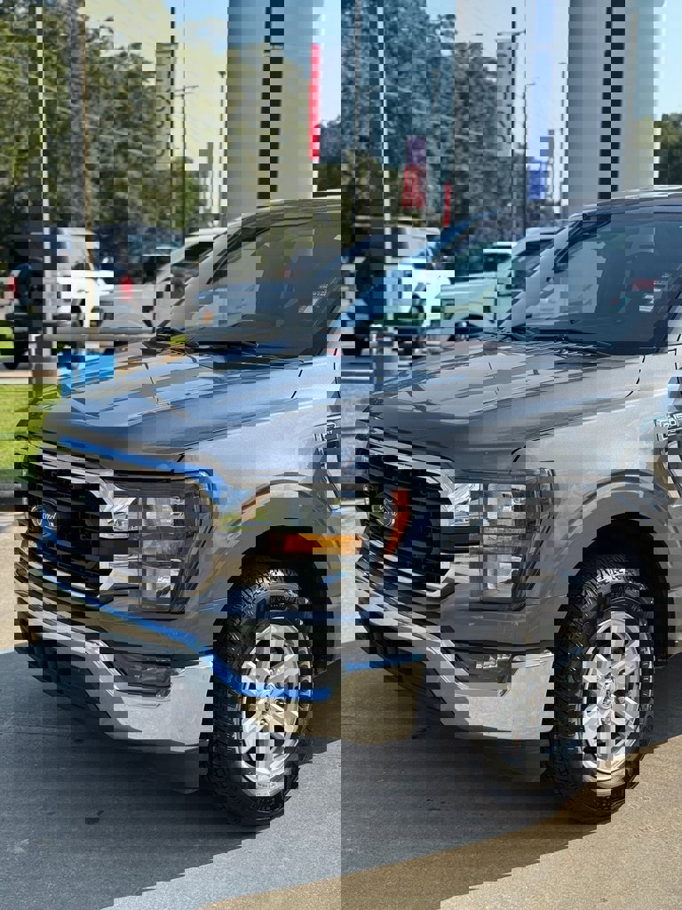 Used 2023 Ford F150 XLT image 2