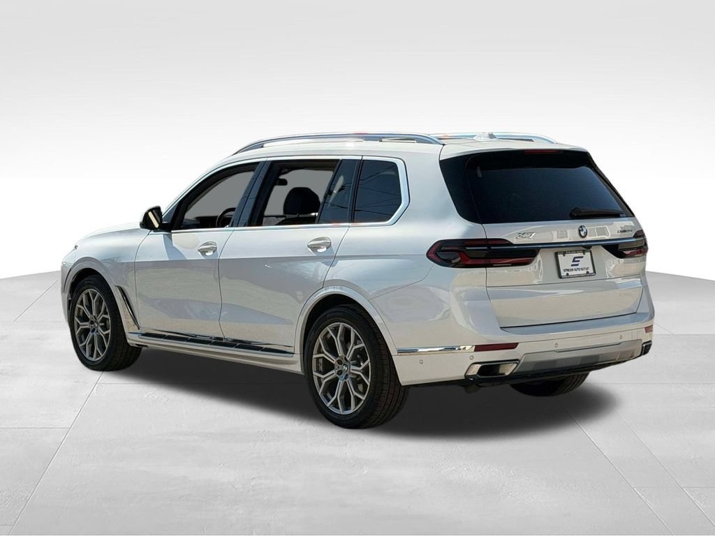Used 2026 BMW X7 xDrive40i AWD/4WD image 7