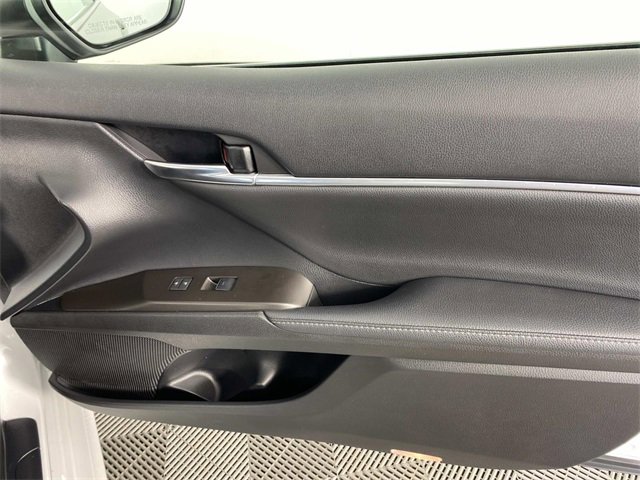 Used 2023 Toyota Camry XLE image 24