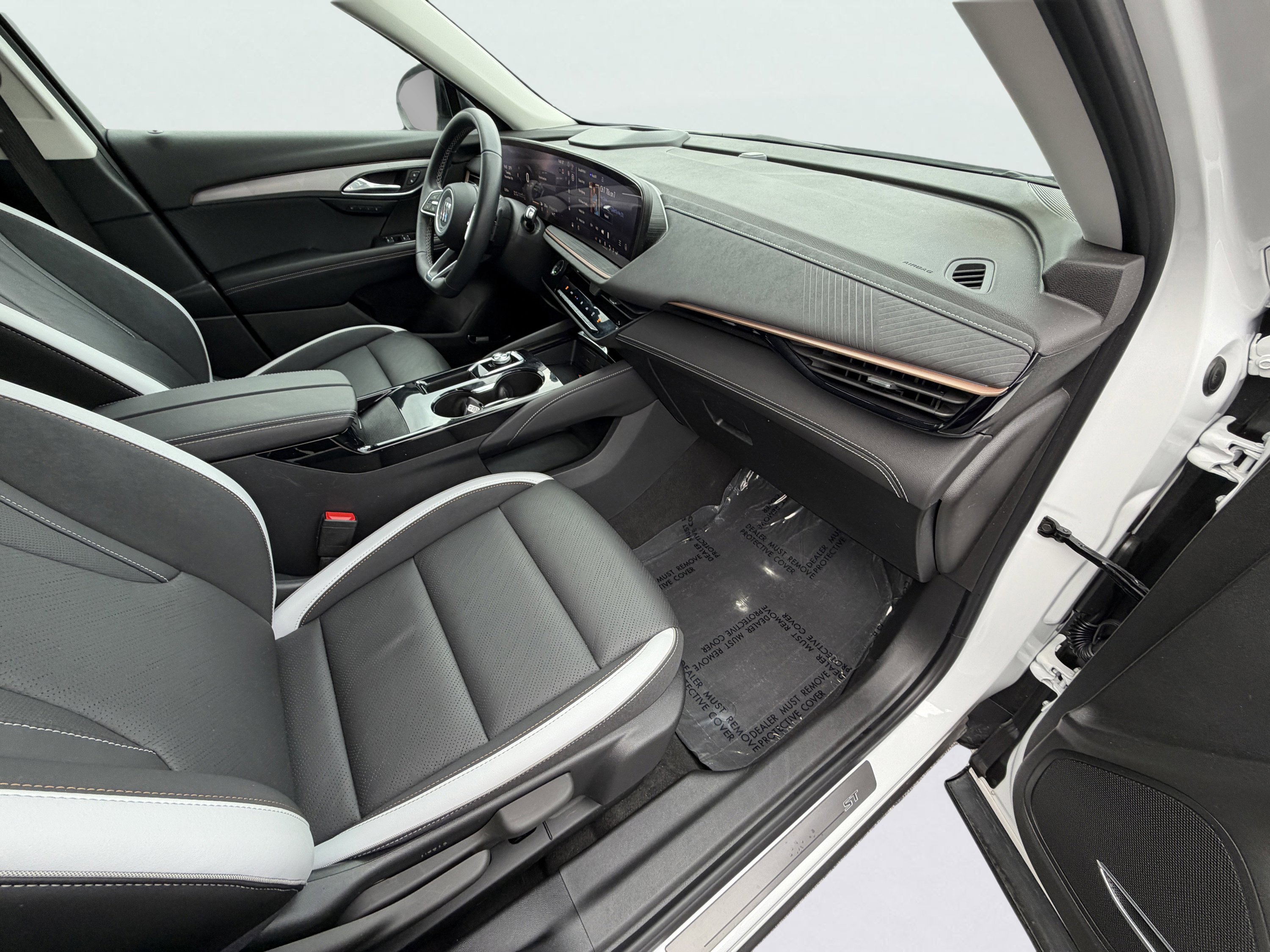 Used 2025 Buick Envision Sport Touring image 25