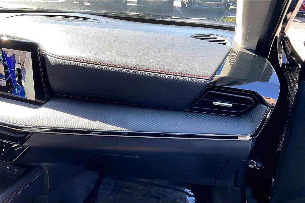 Used 2025 Nissan Kicks SR image 16