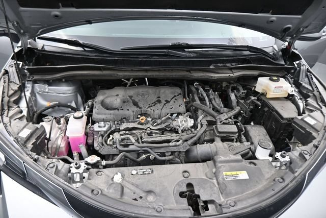 Used 2025 Toyota Sienna XLE FWD image 12