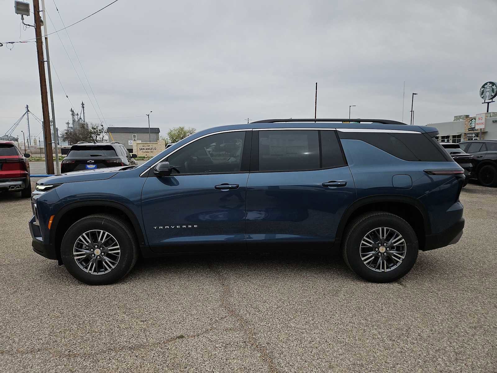 New 2026 Chevrolet Traverse LT w/ Driver Confidence Package image 5
