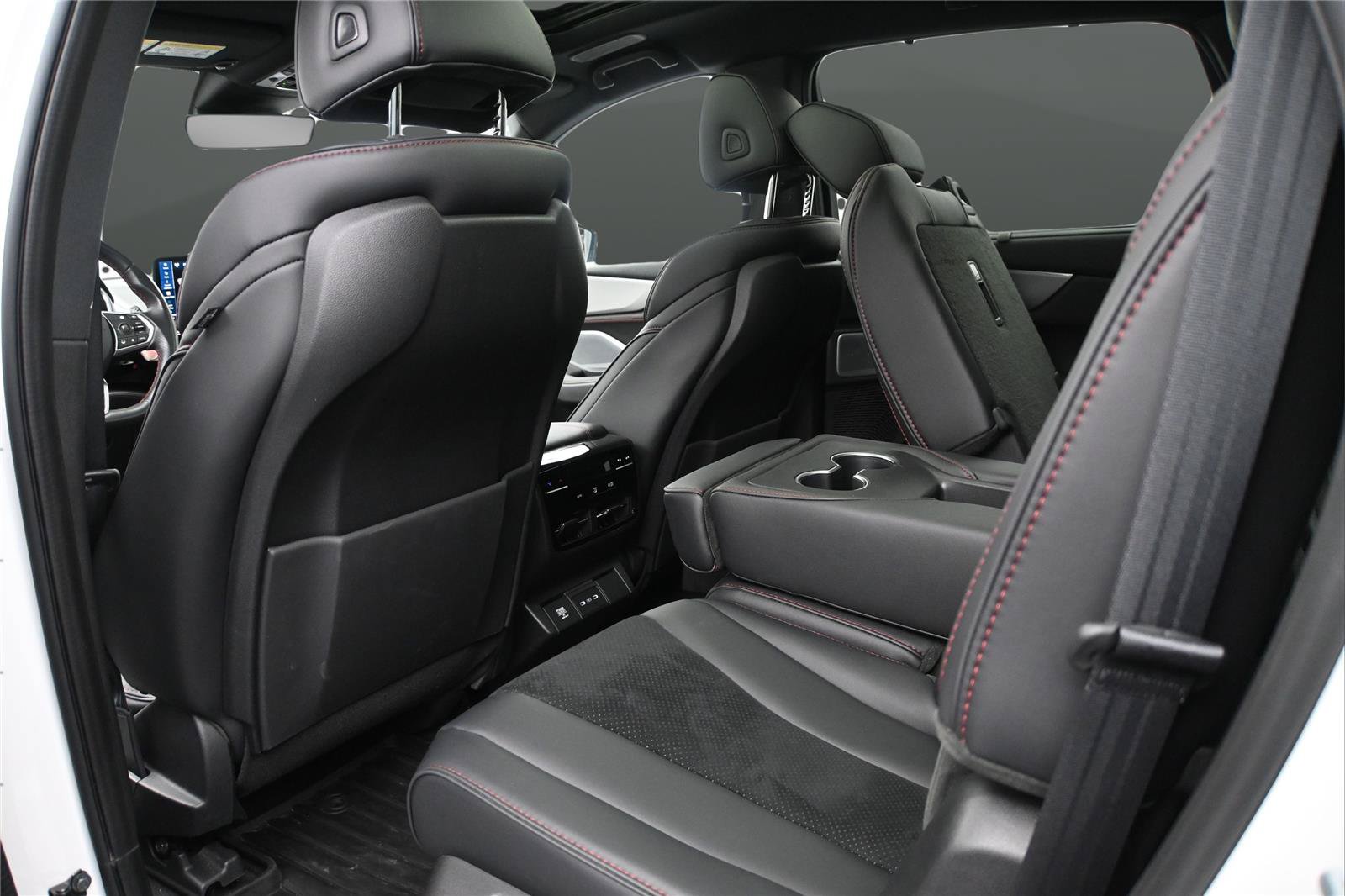 Certified 2025 Acura MDX A-Spec AWD/4WD image 11
