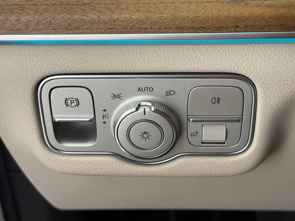 Used 2022 Mercedes-Benz GLS 450 4MATIC image 28