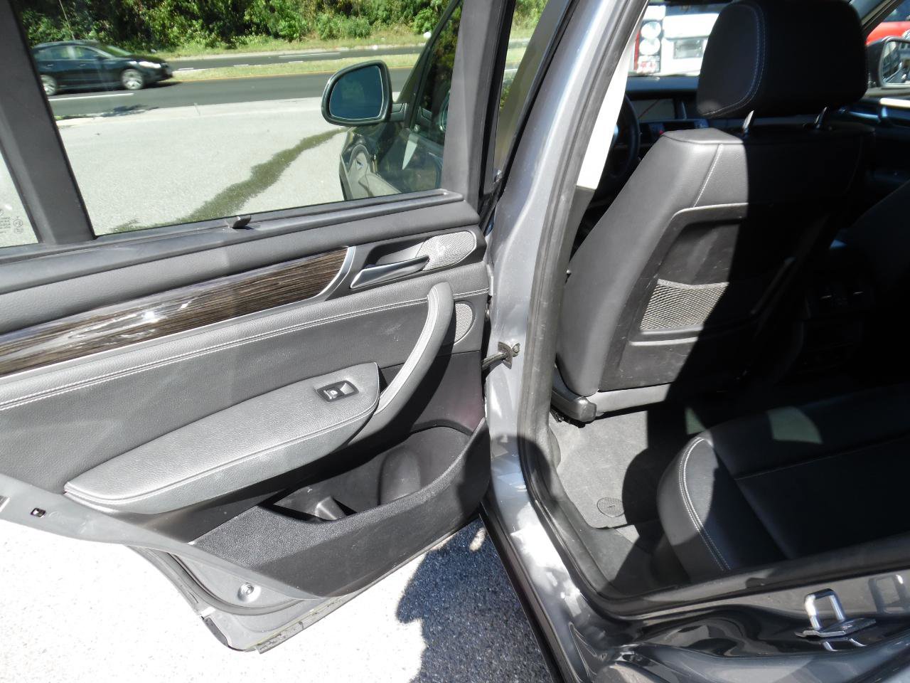 Used 2016 BMW X3 xDrive28i AWD/4WD image 18