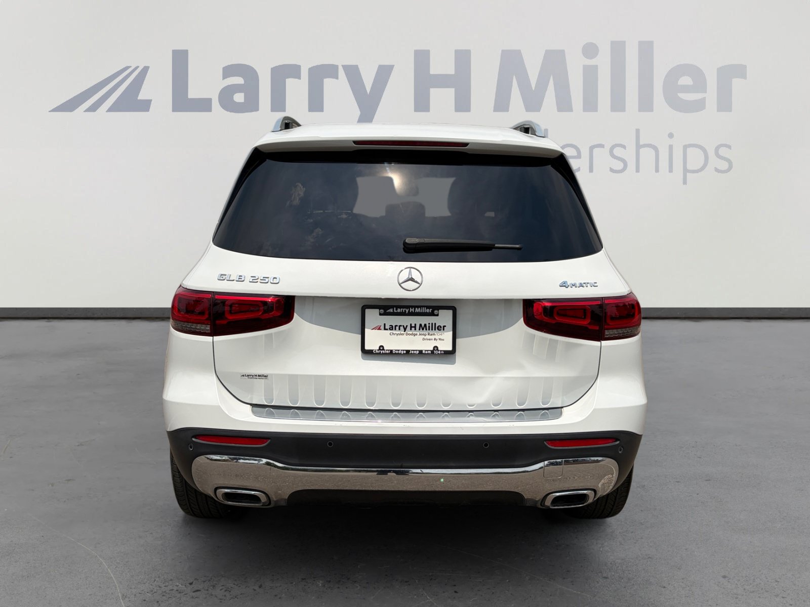 Used 2021 Mercedes-Benz GLB 250 4MATIC image 5