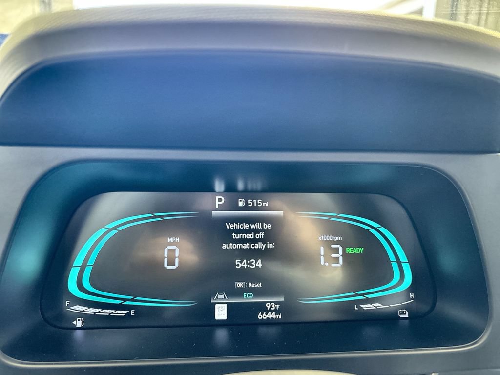 Certified 2025 Hyundai Elantra Hybrid FWD image 10