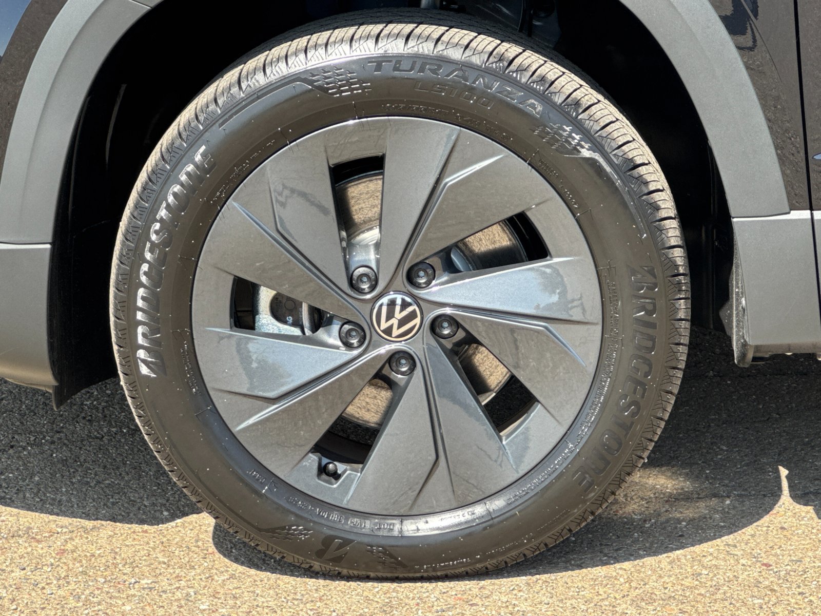 New 2027 Volkswagen Taos S FWD image 25