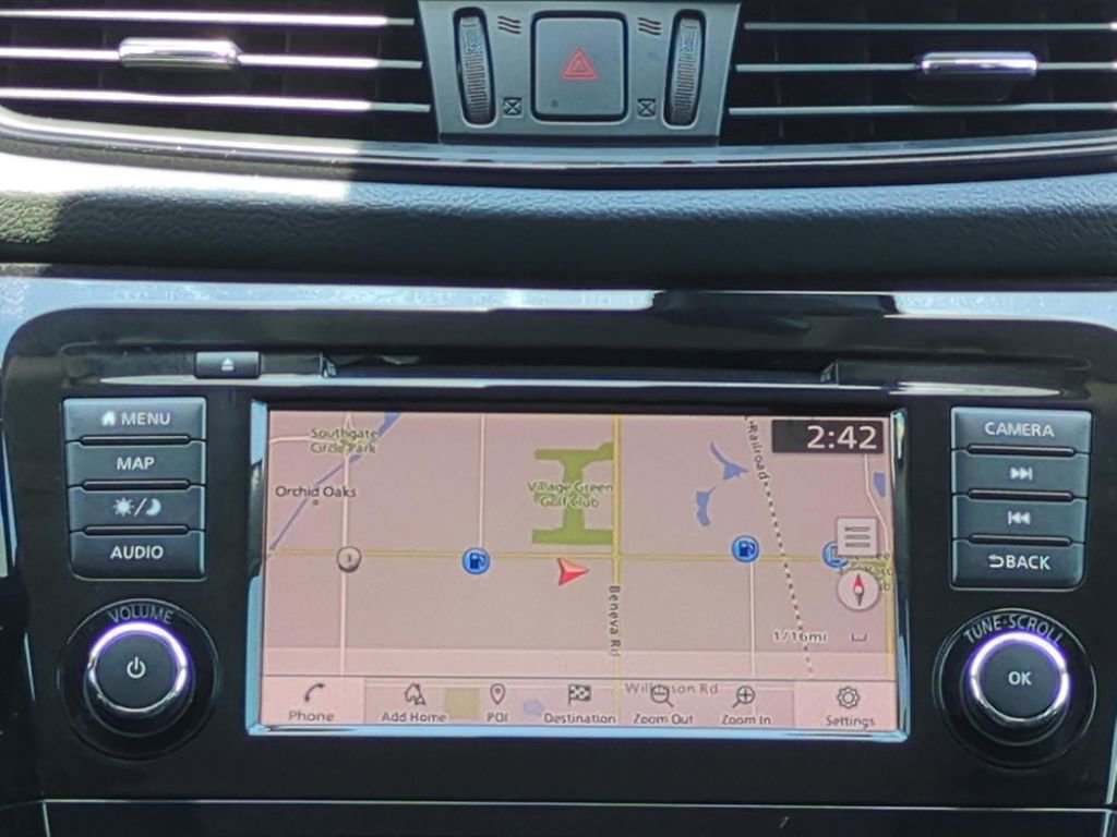 Certified 2020 Nissan Rogue SV w/ Premium Package FWD image 26