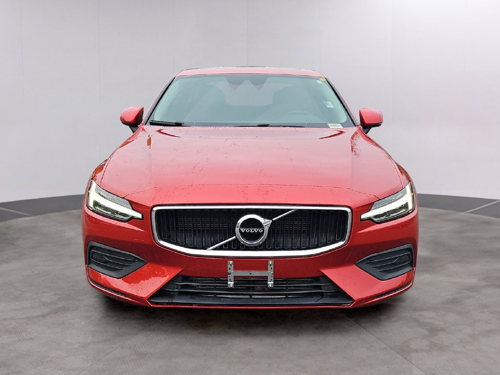 Used 2019 Volvo S60 T6 Momentum AWD/4WD image 2