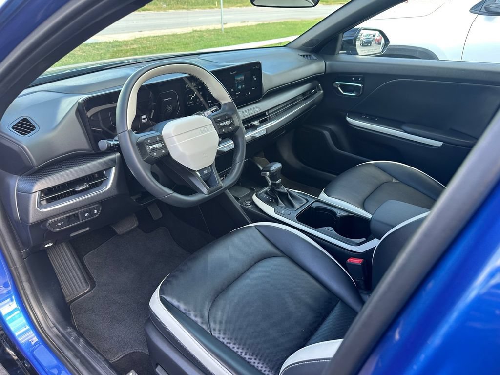 Used 2025 Kia K4 GT-Line w/ GT-Line Premium Package FWD image 16