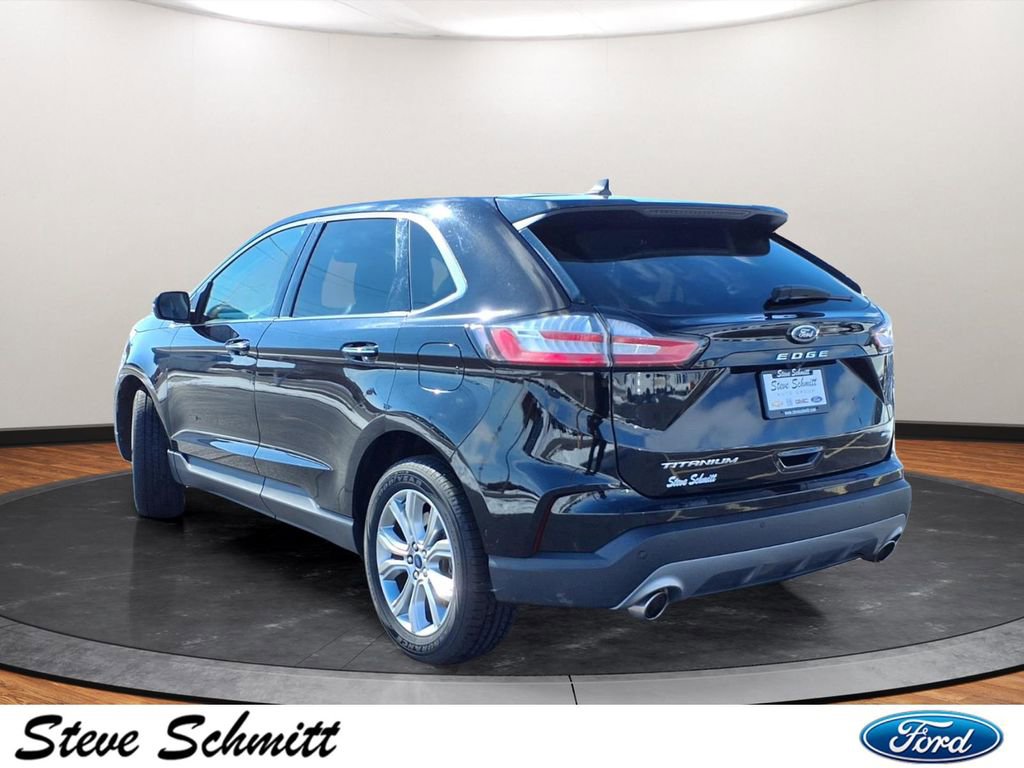 Used 2022 Ford Edge Titanium image 3