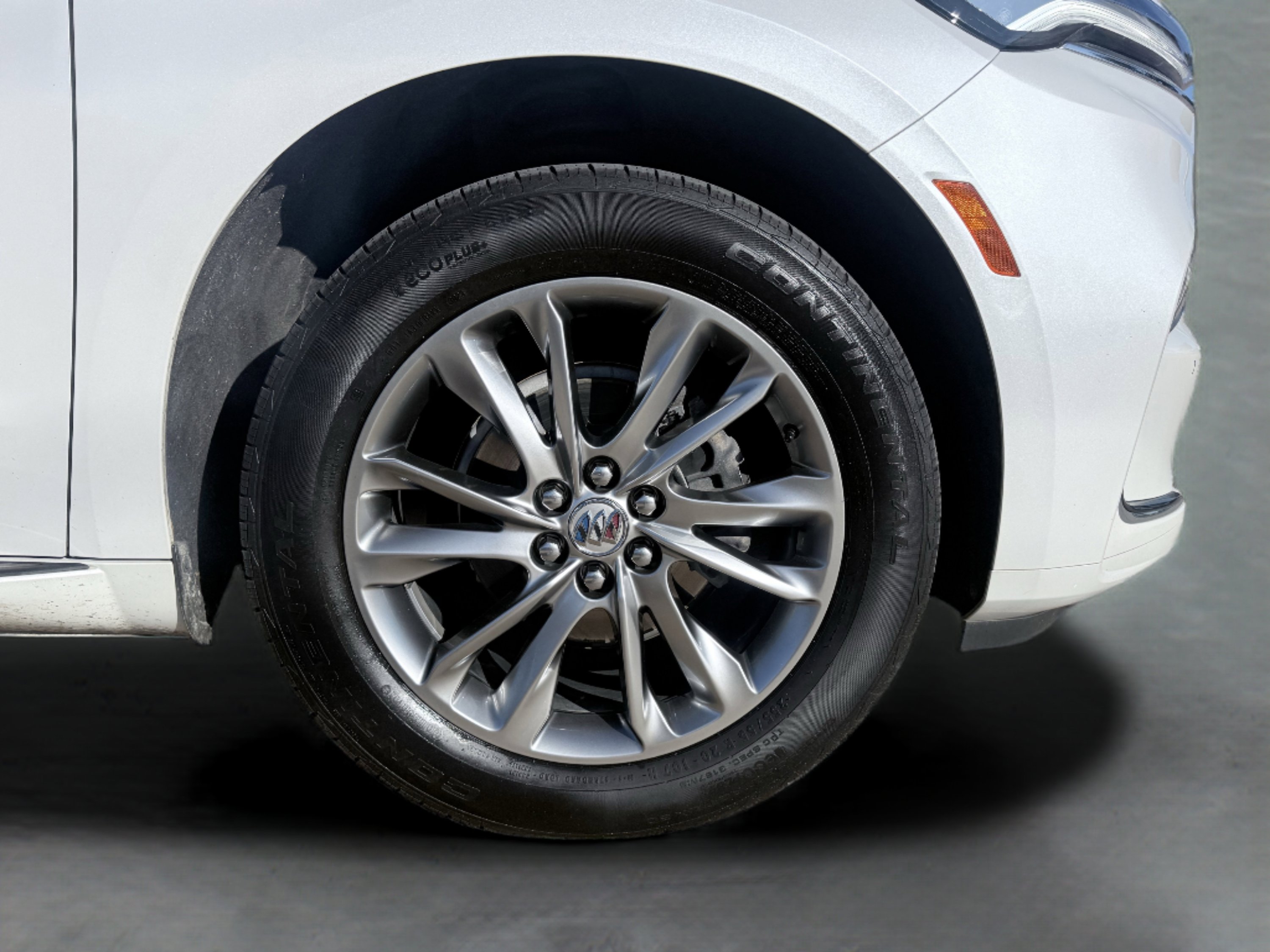 Used 2024 Buick Enclave Avenir w/ LPO, Hit The Road Package image 9