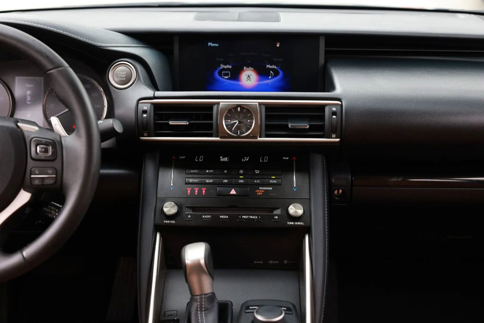 Used 2017 Lexus IS 200t RWD image 37