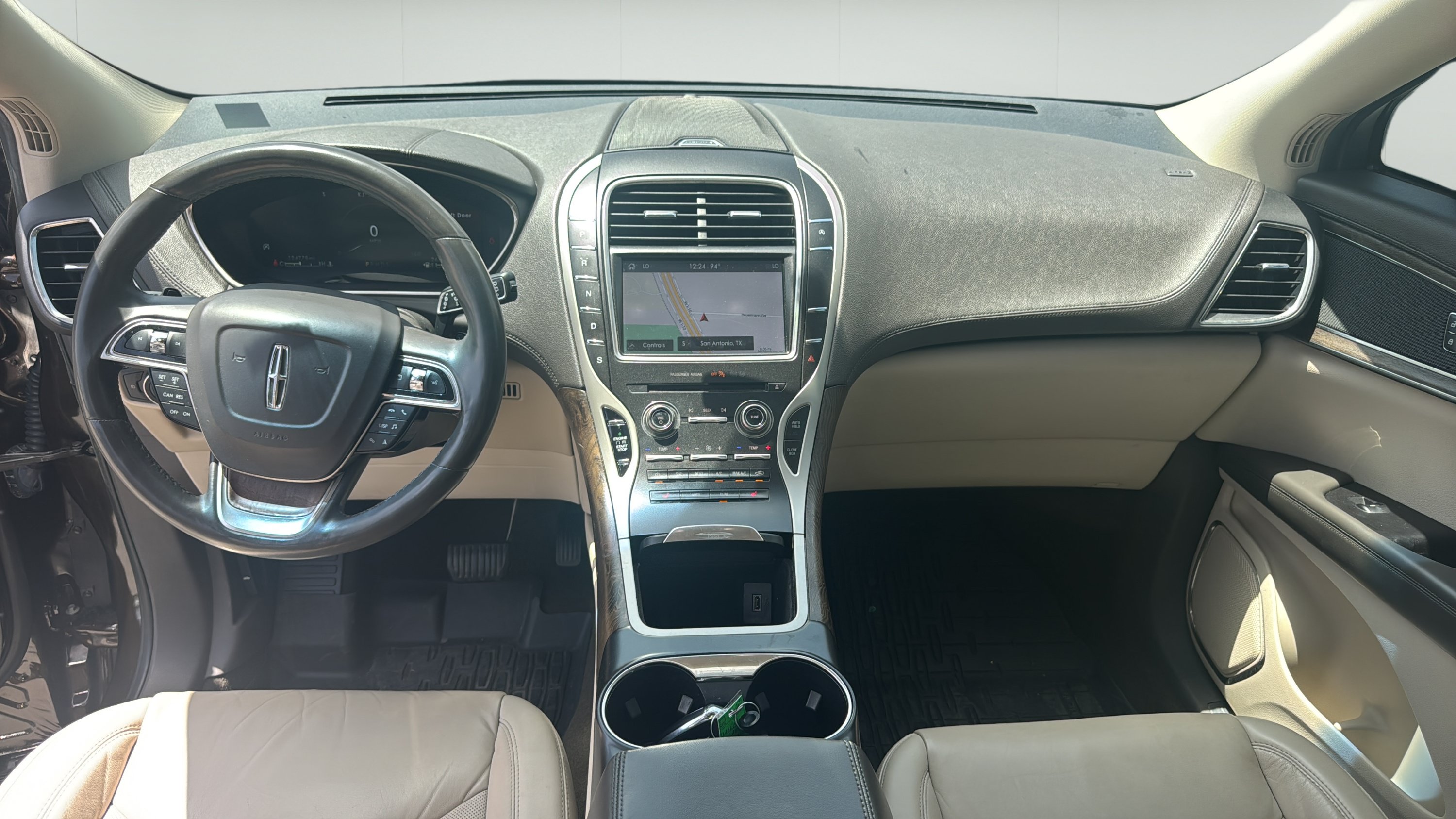 Used 2019 Lincoln Nautilus Select AWD/4WD image 22
