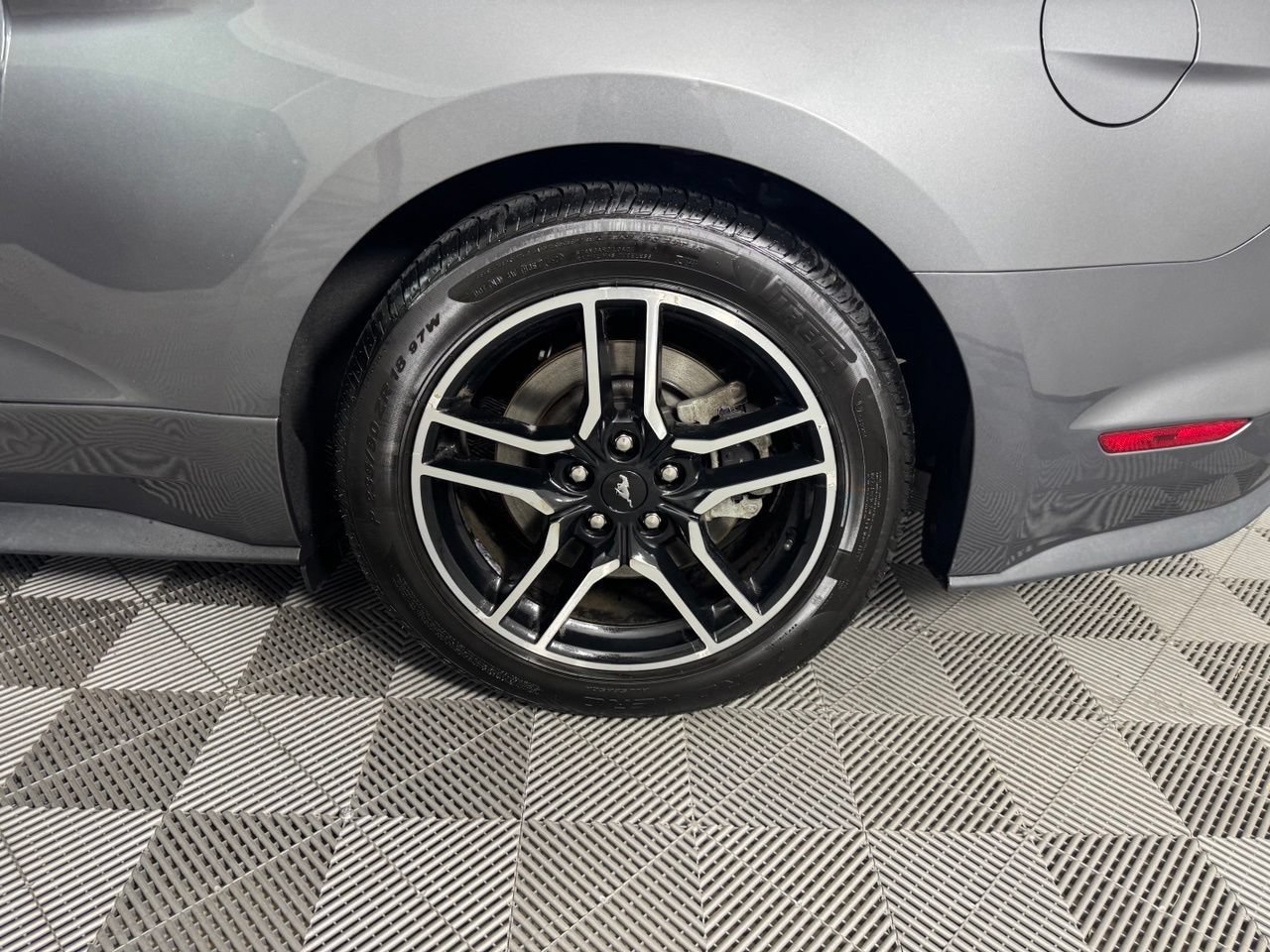 Used 2022 Ford Mustang GT Premium RWD image 30