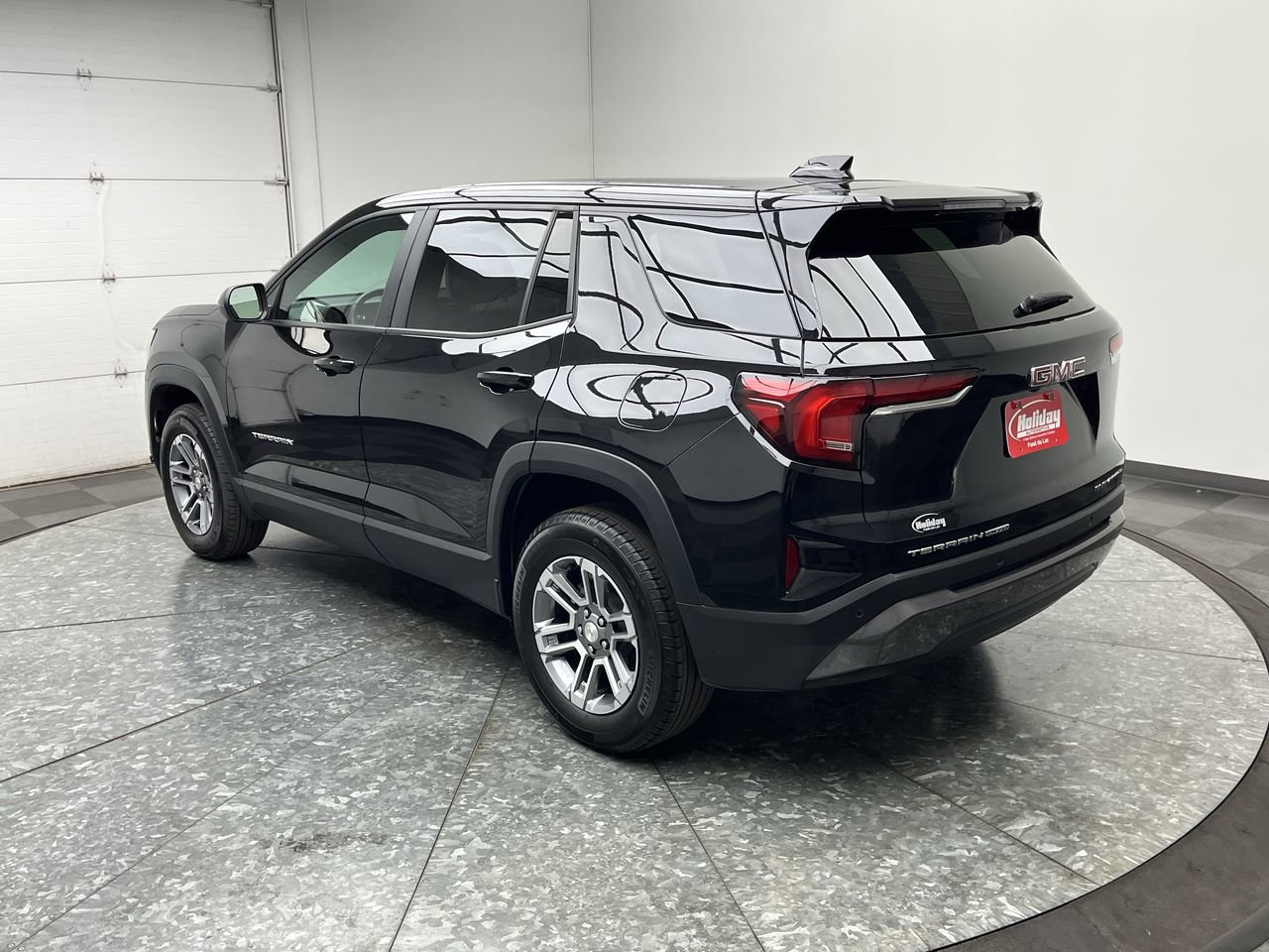 Certified 2025 GMC Terrain Elevation AWD/4WD image 2
