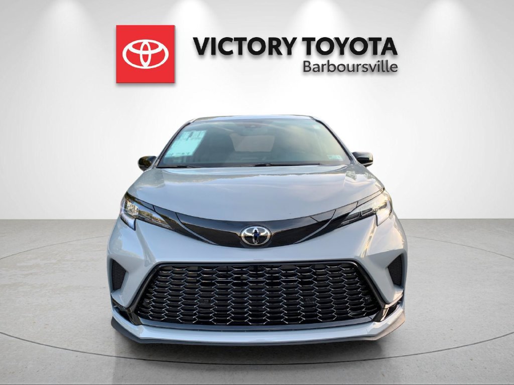 New 2026 Toyota Sienna XSE AWD/4WD image 7