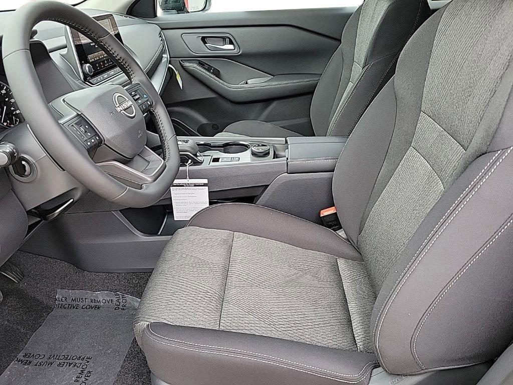 New 2026 Nissan Rogue SV w/ Cold Weather Package AWD/4WD image 10