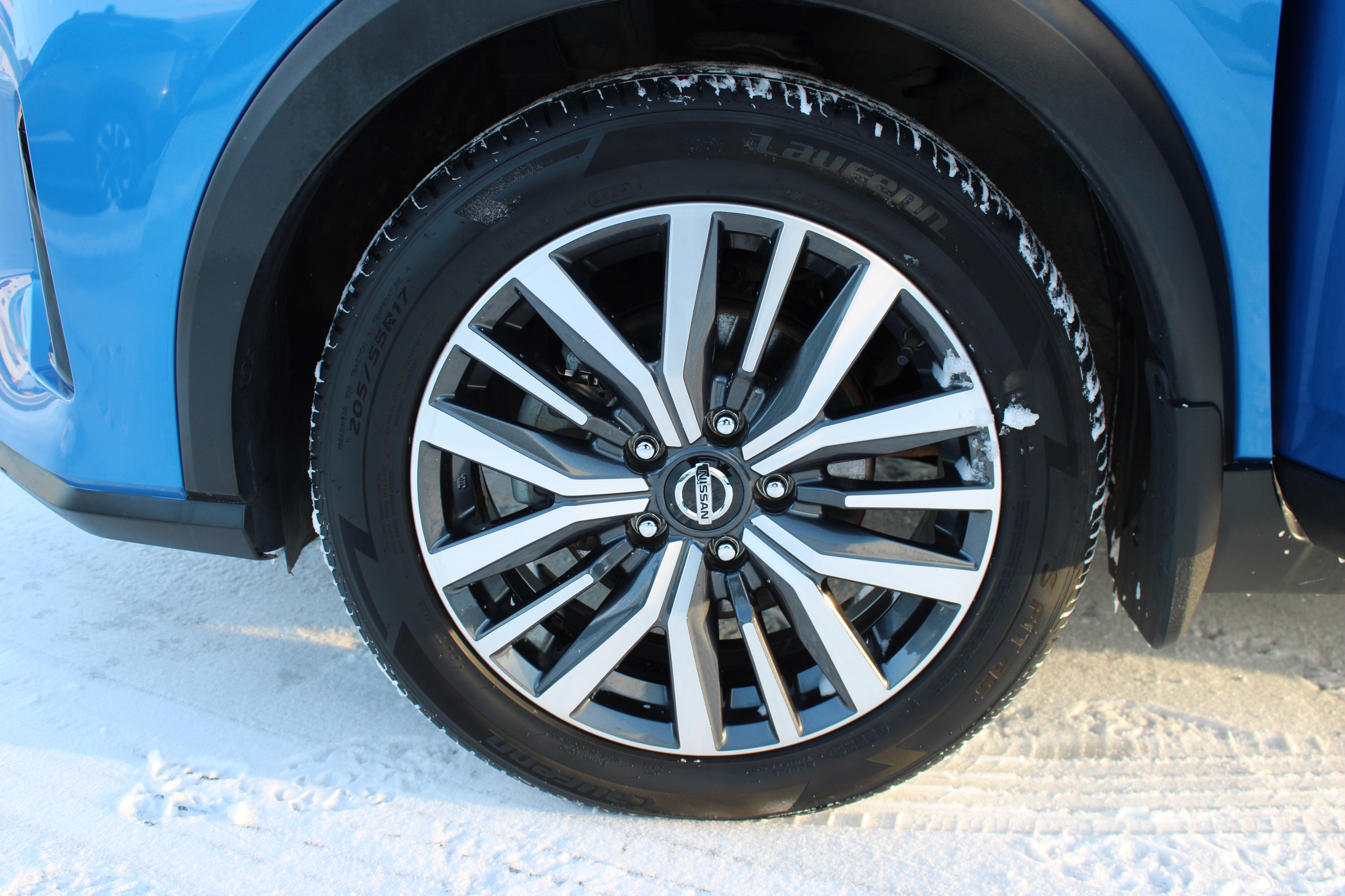 Certified 2021 Nissan Kicks SV image 29