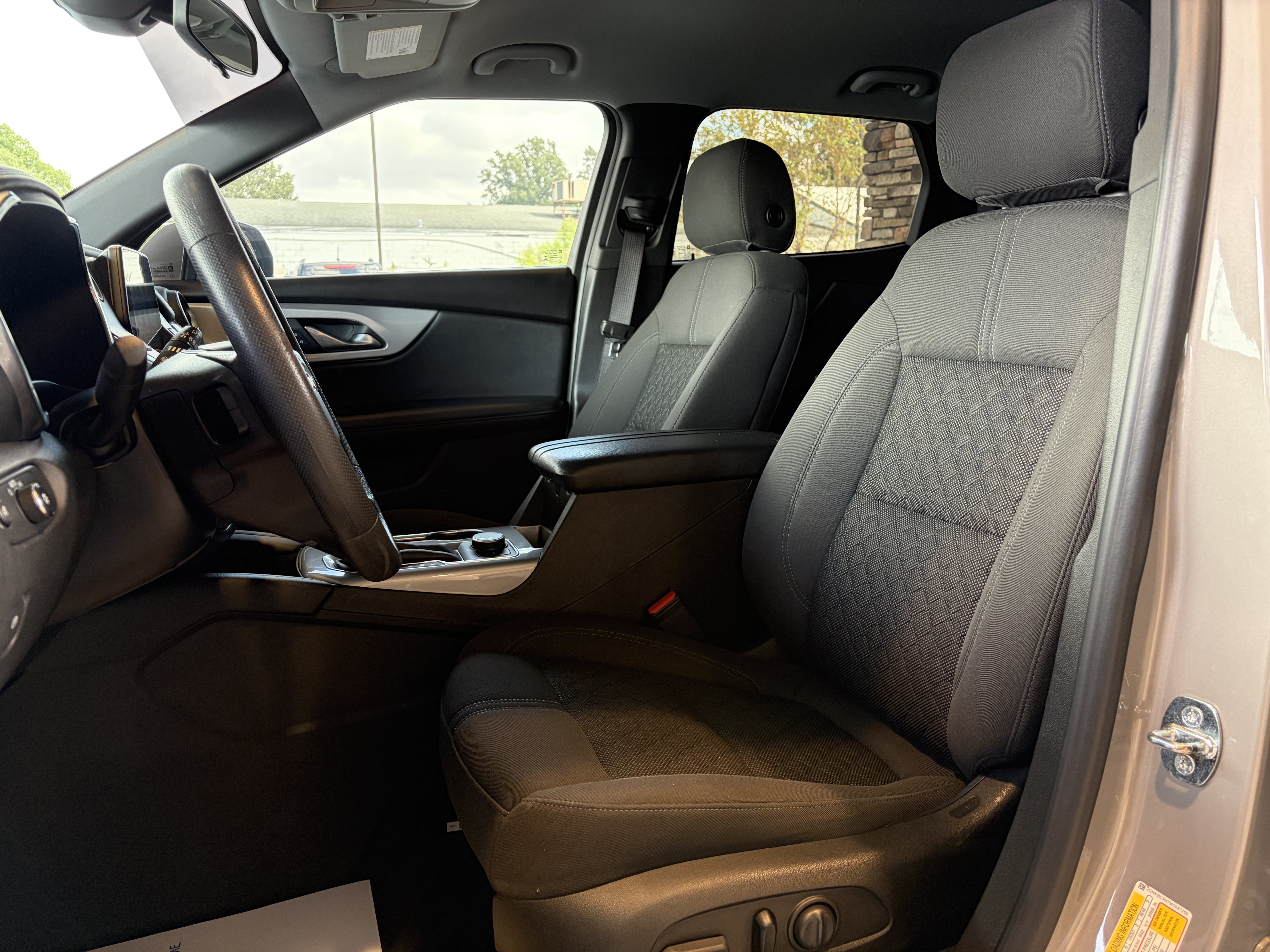 Used 2021 Chevrolet Blazer LT FWD image 12