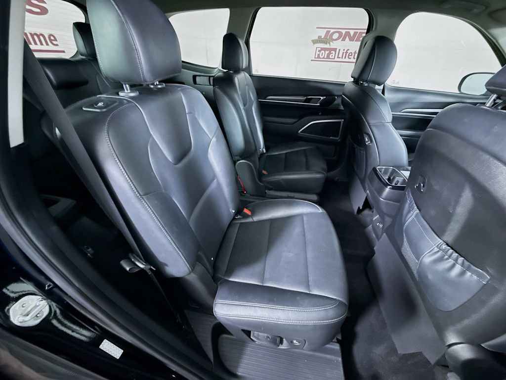 Used 2022 Kia Telluride S AWD/4WD image 32