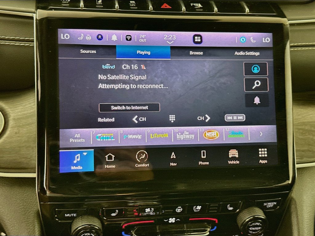 Certified 2023 Jeep Grand Cherokee L Limited w/ Luxury Tech Group II AWD/4WD image 24