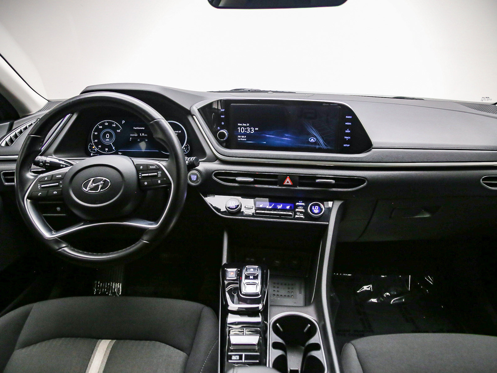 Used 2023 Hyundai Sonata SEL w/ Convenience Package FWD image 13