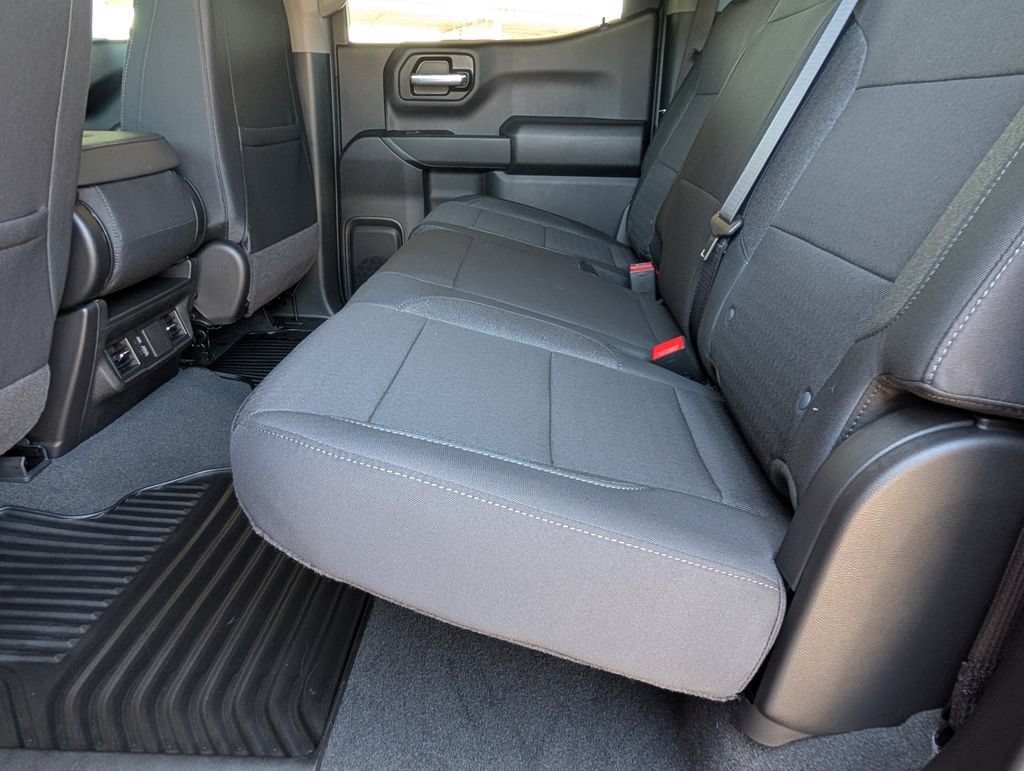 New 2026 Chevrolet Silverado 1500 Custom w/ LPO, Dark Essentials Package RWD image 7