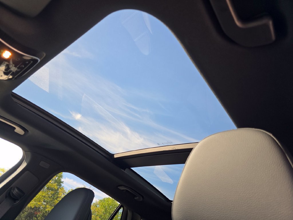 New 2027 Mercedes-Benz GLC 300 4MATIC image 3