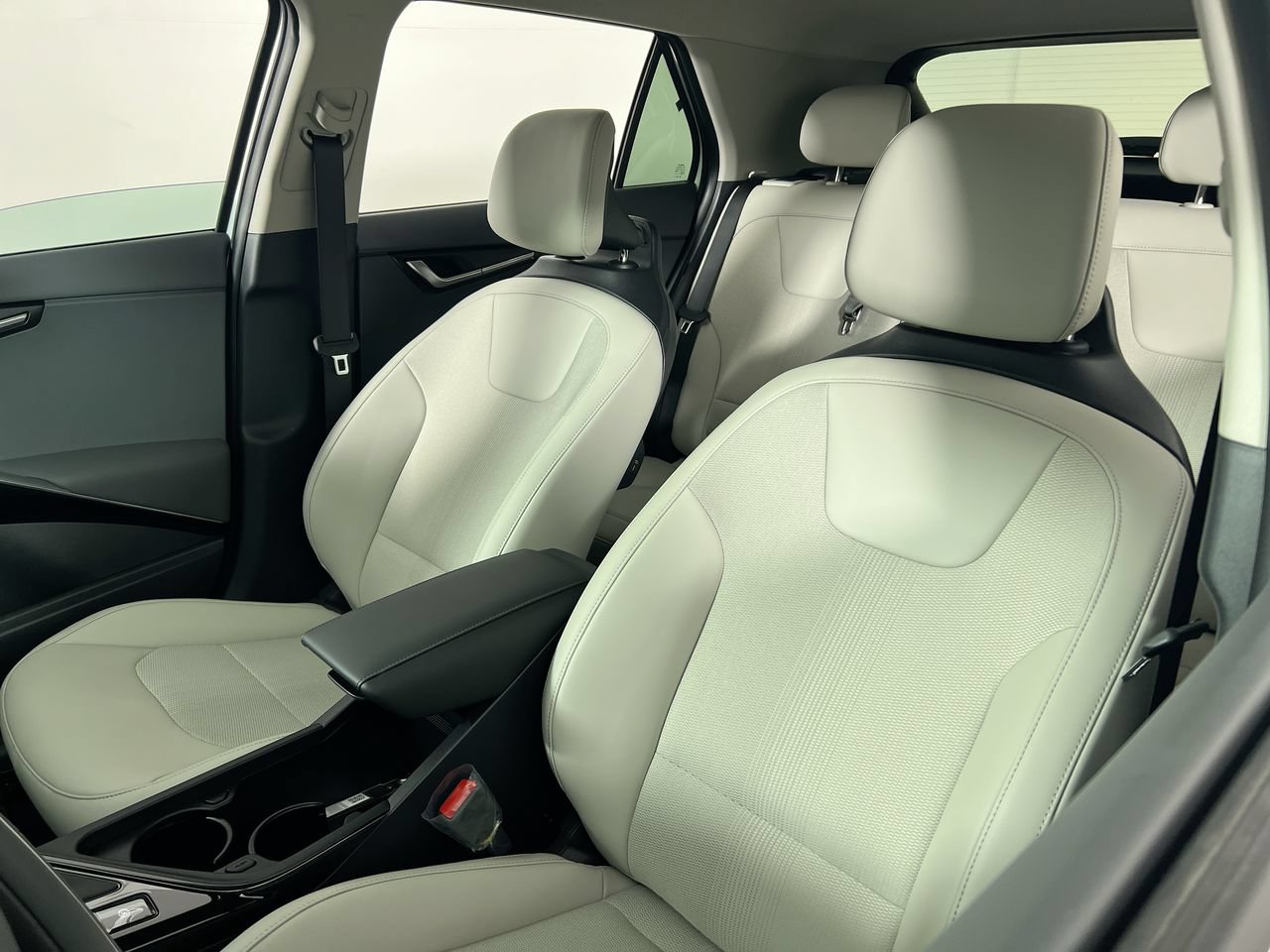 New 2026 Kia Niro EX w/ EX Premium Package FWD image 13