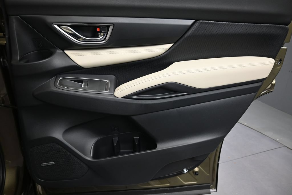 New 2026 Subaru Ascent Limited AWD/4WD image 14
