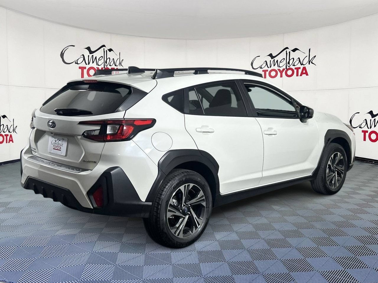 Used 2024 Subaru Crosstrek 2.0i Premium w/ Crosstrek Mirror Package AWD/4WD image 8