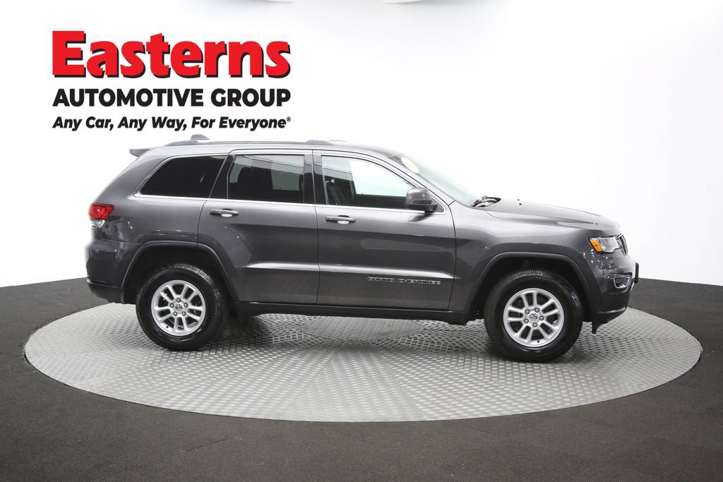 Used 2020 Jeep Grand Cherokee Laredo AWD/4WD image 44