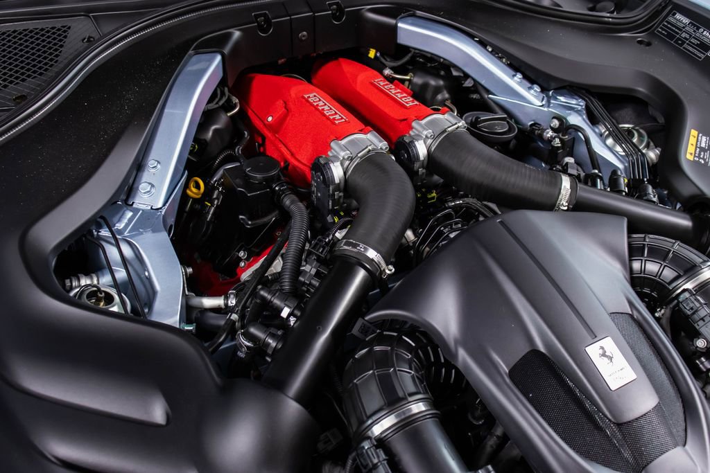Certified 2025 Ferrari Roma Spider RWD image 57