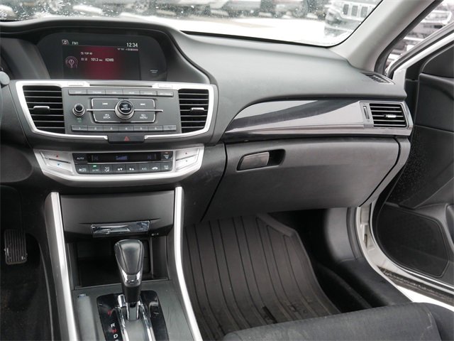 Used 2015 Honda Accord Sport image 23