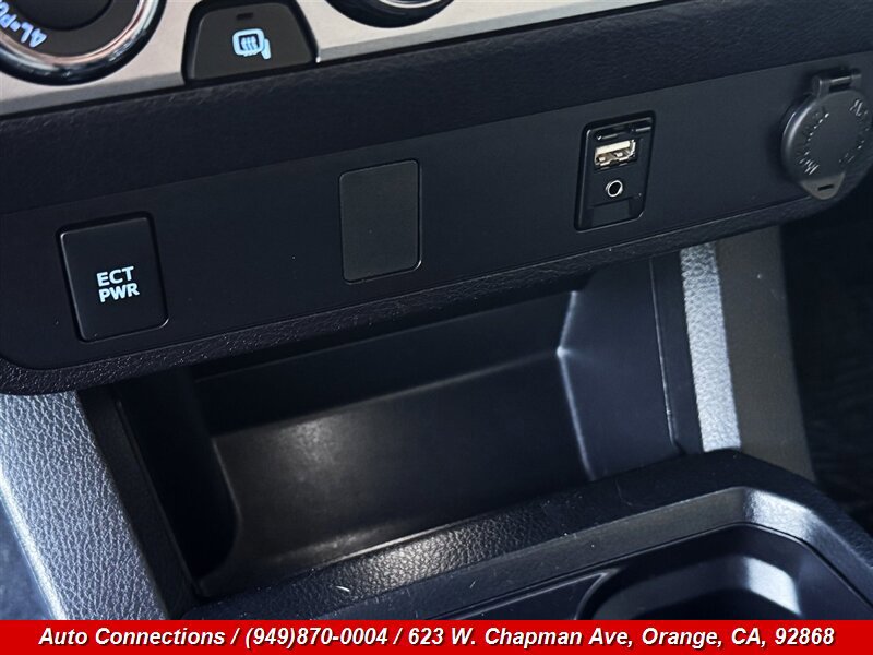 Used 2018 Toyota Tacoma SR w/ SR Convenience Package AWD/4WD image 15