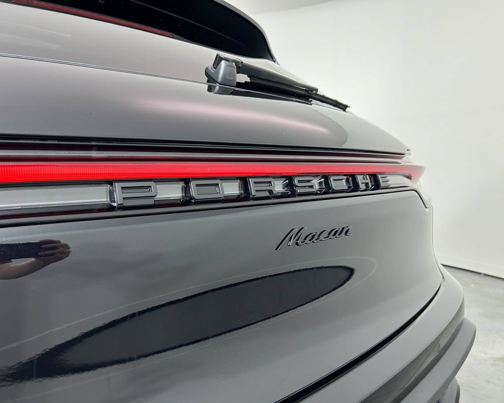 New 2026 Porsche Macan AWD/4WD image 12
