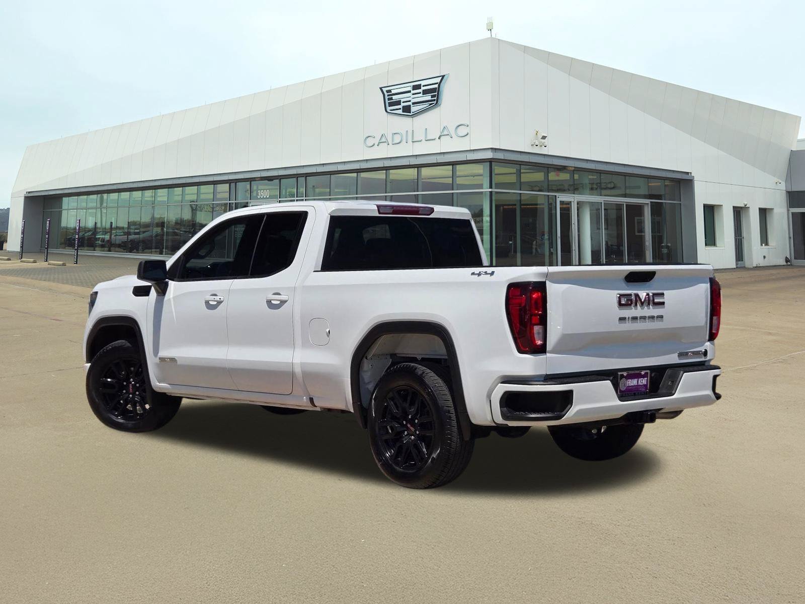 Used 2024 GMC Sierra 1500 Elevation AWD/4WD image 4