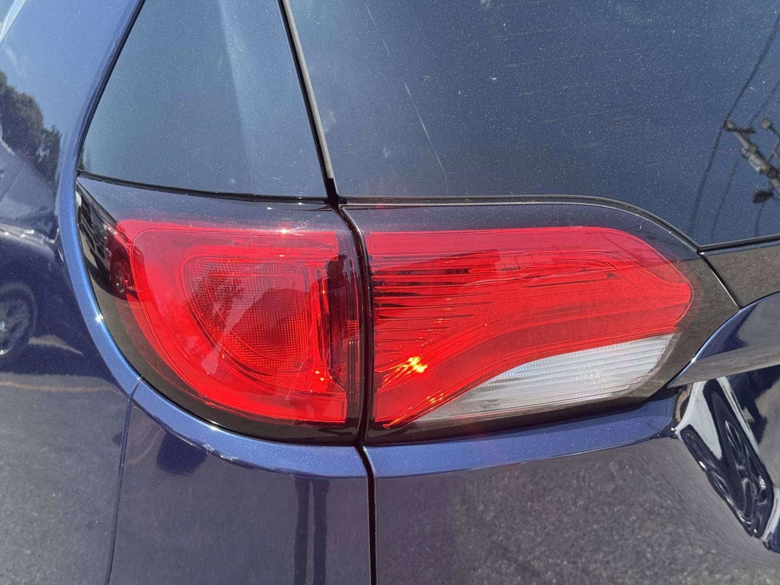Used 2019 Chrysler Pacifica Touring-L FWD image 11
